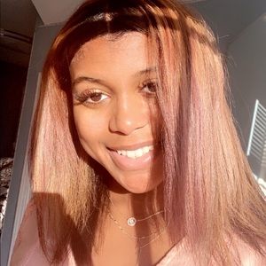 Meet your Posher, Laila